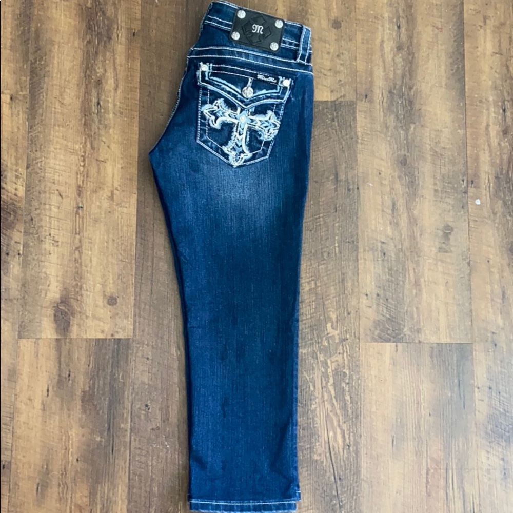 Miss Me Signature Cuffed Capri